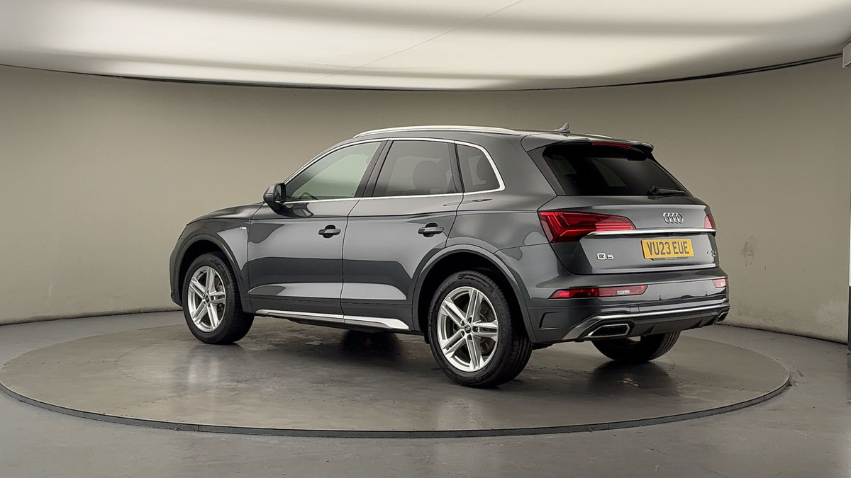 More views of Audi Q5