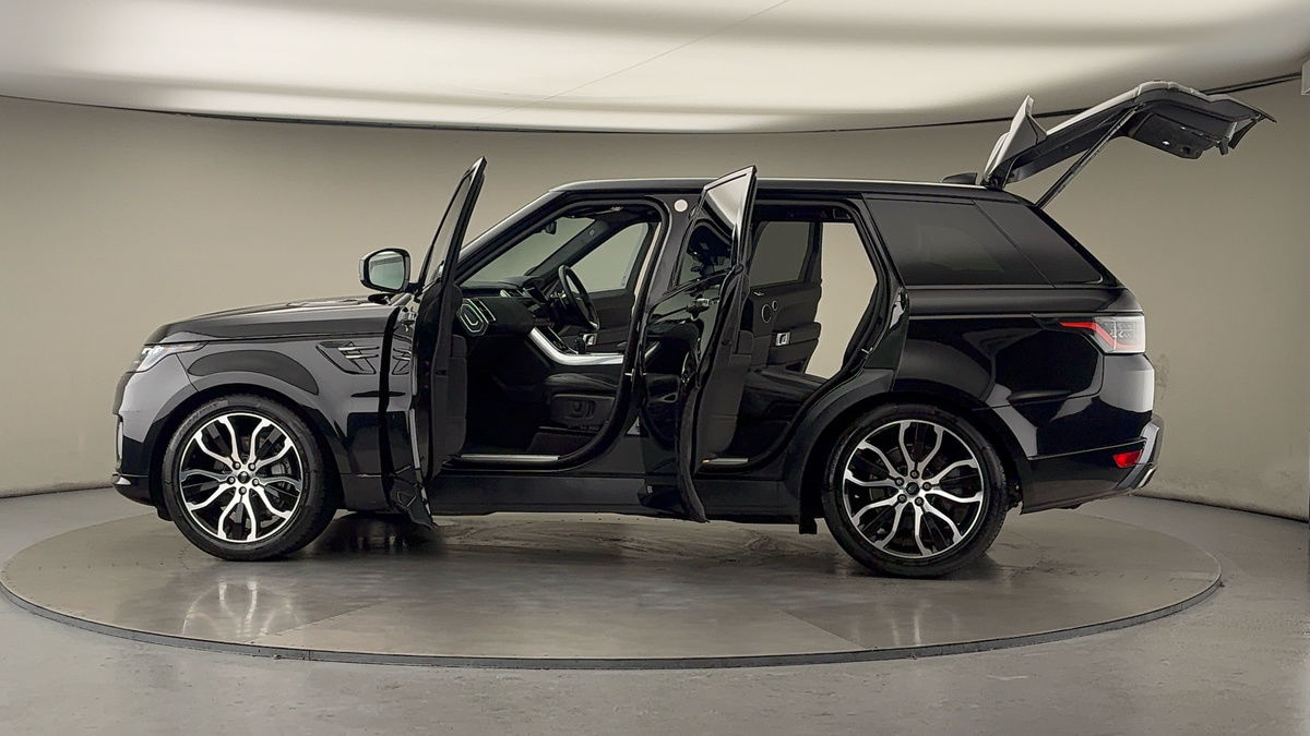 More views of Land Rover Range Rover Sport