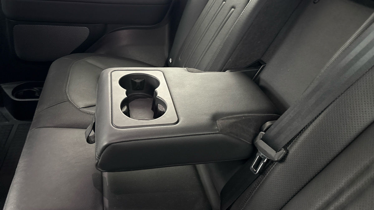 Land Rover Defender 90 Image 9