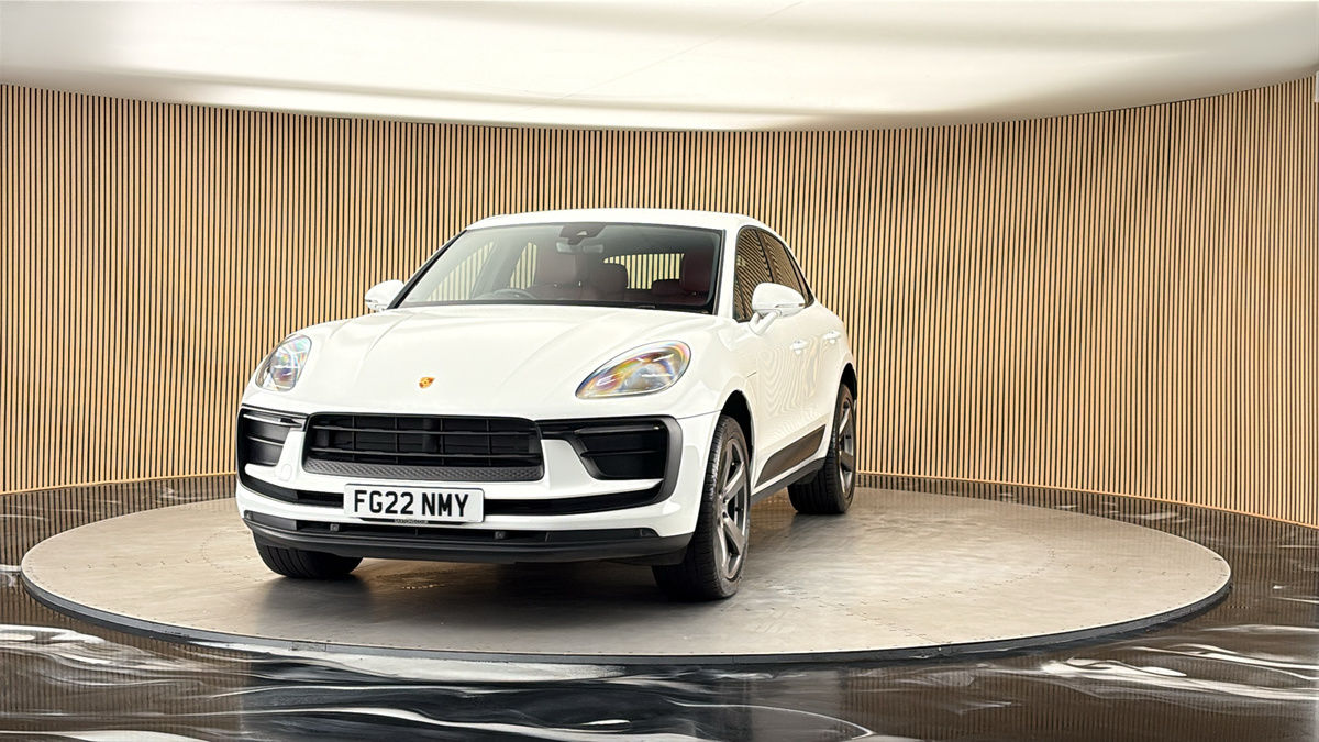 More views of Porsche Macan