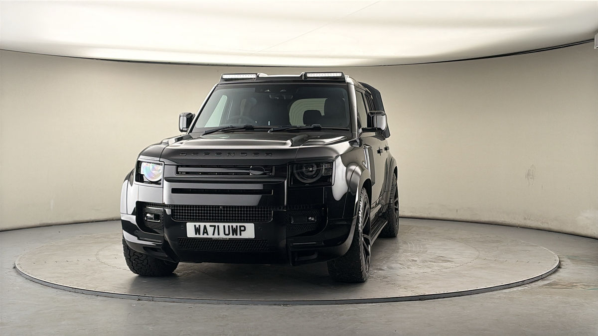 More views of Land Rover Defender 110