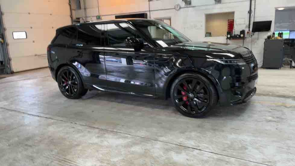 More views of Land Rover Range Rover Sport