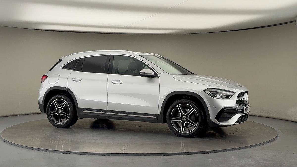 More views of Mercedes-Benz GLA