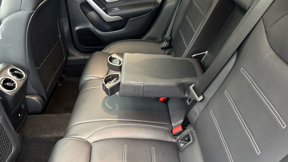 Mercedes-Benz CLA Image 9