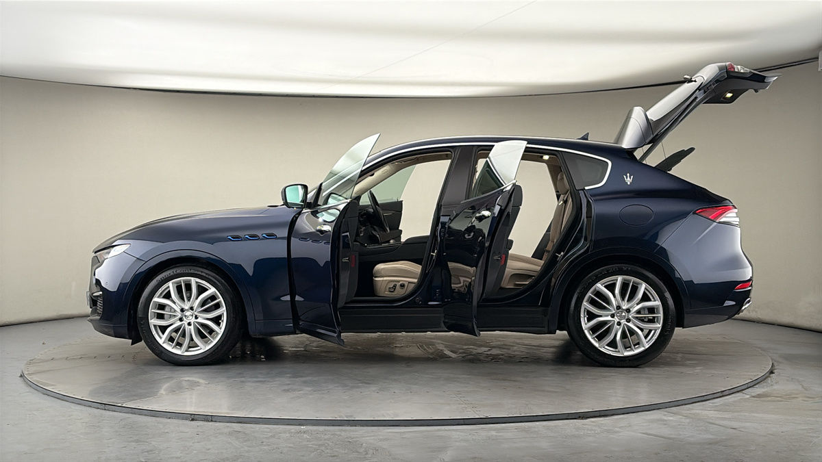 More views of Maserati Levante