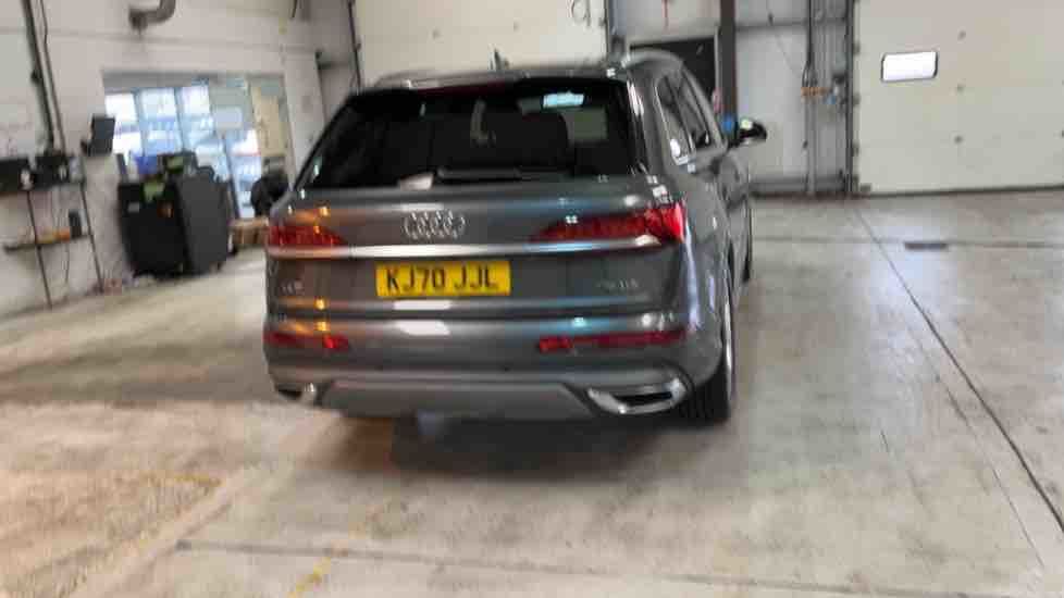 More views of Audi Q7