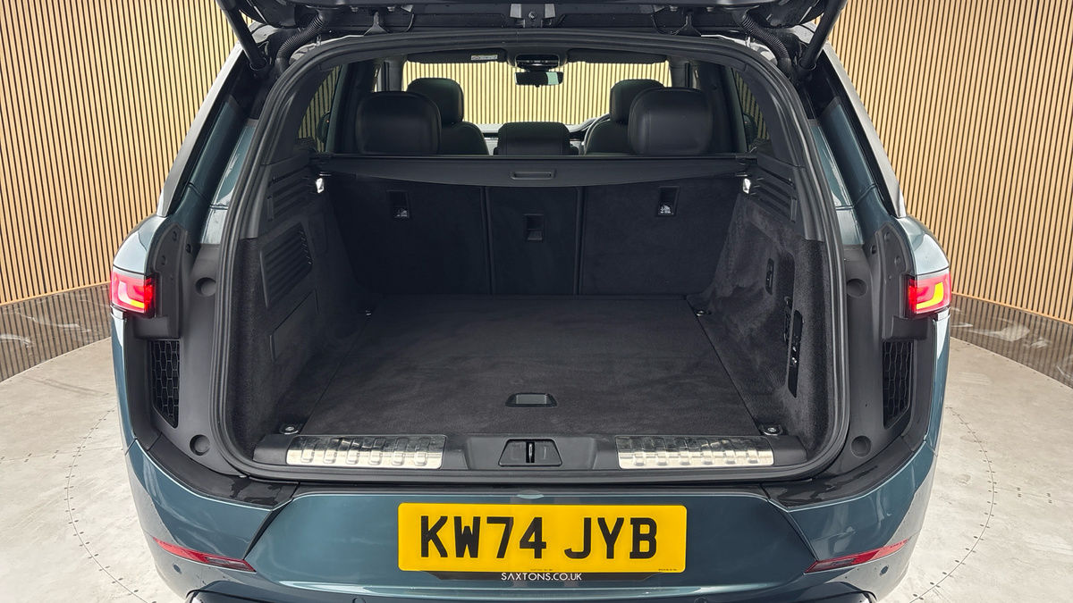 Land Rover Range Rover Sport Image 11