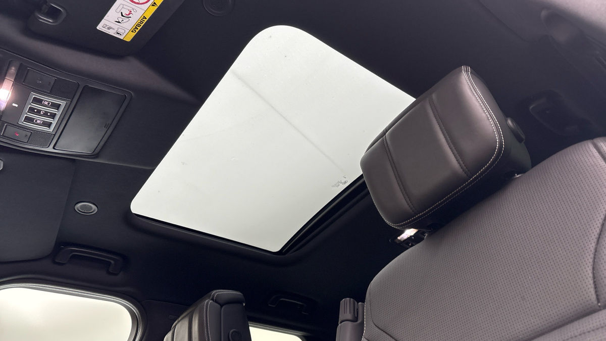 Land Rover Discovery Image 6