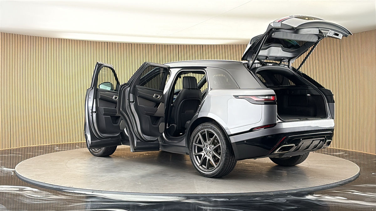 More views of Land Rover Range Rover Velar