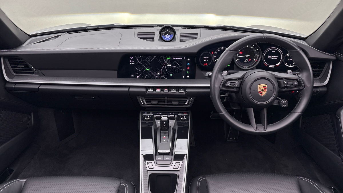 Porsche 911 Image 12