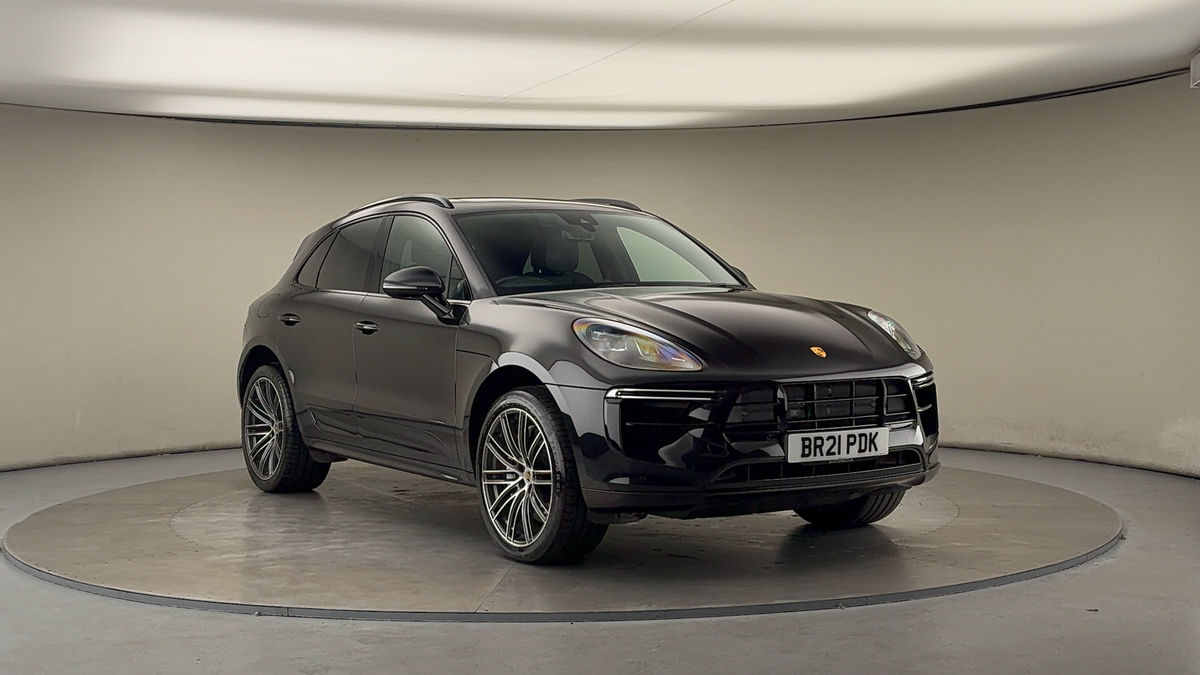 Porsche Macan Sticky Header Image