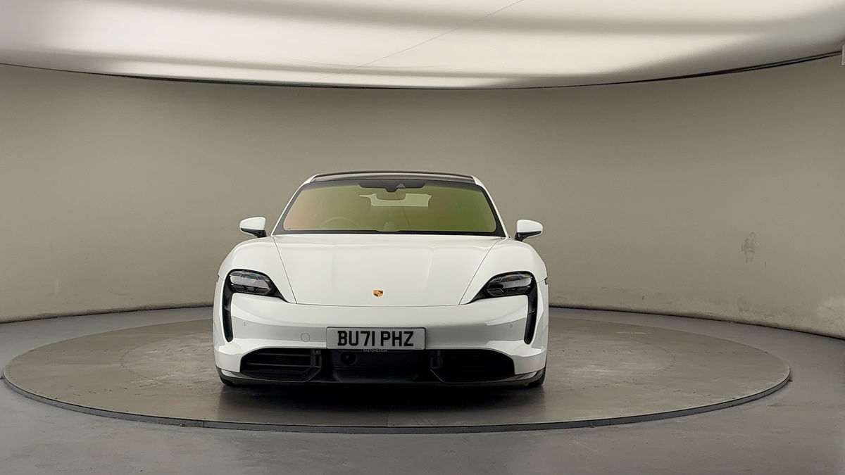 Porsche Taycan Image 4