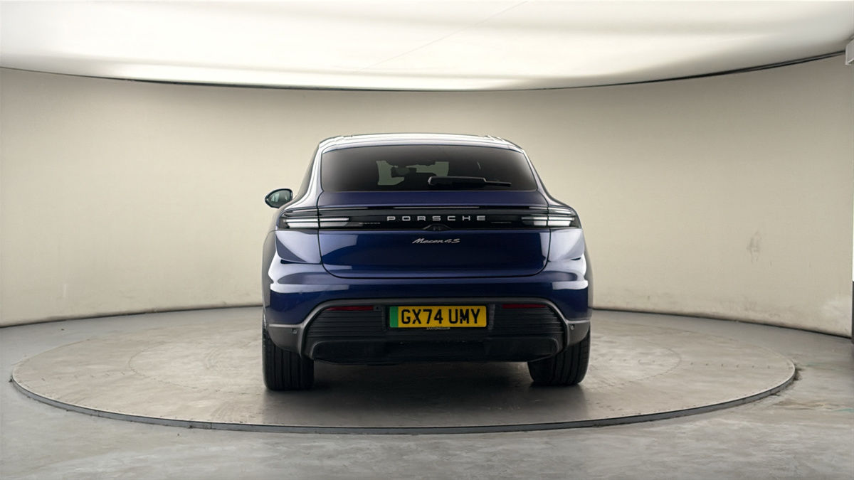 More views of Porsche Macan