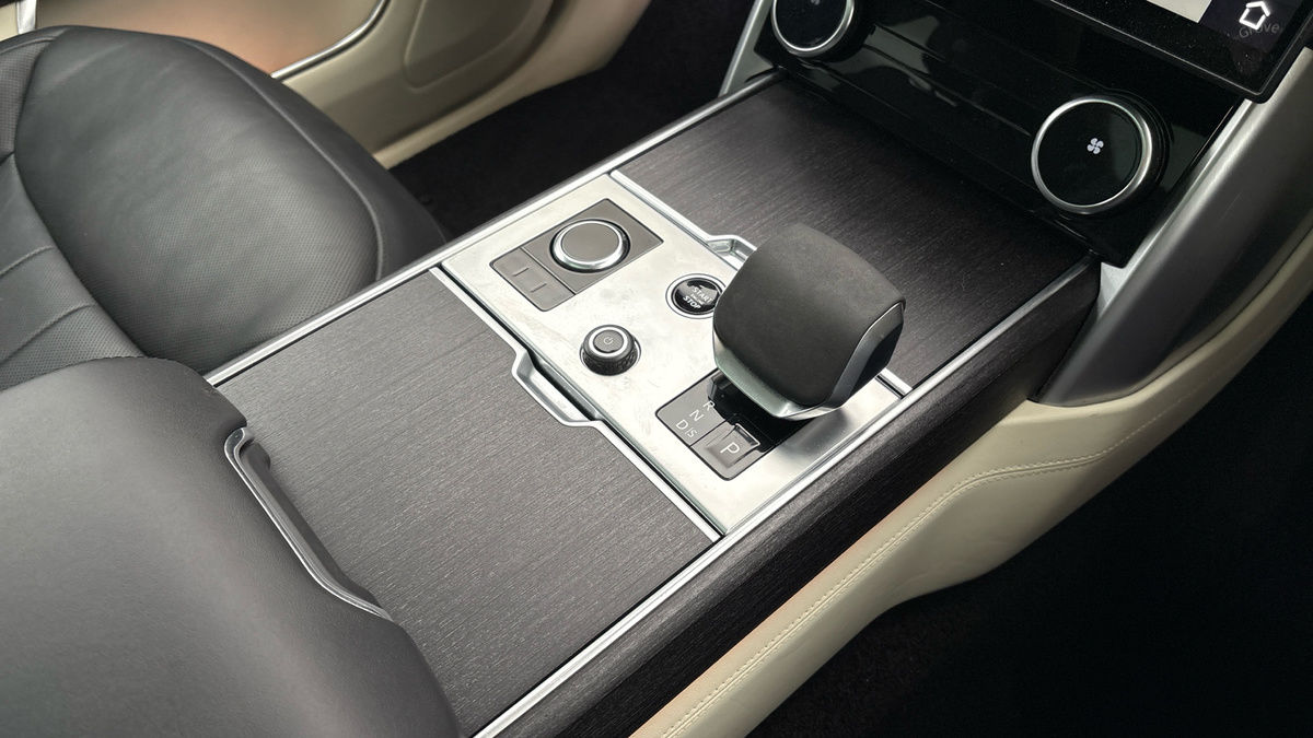 Land Rover Range Rover Image 18