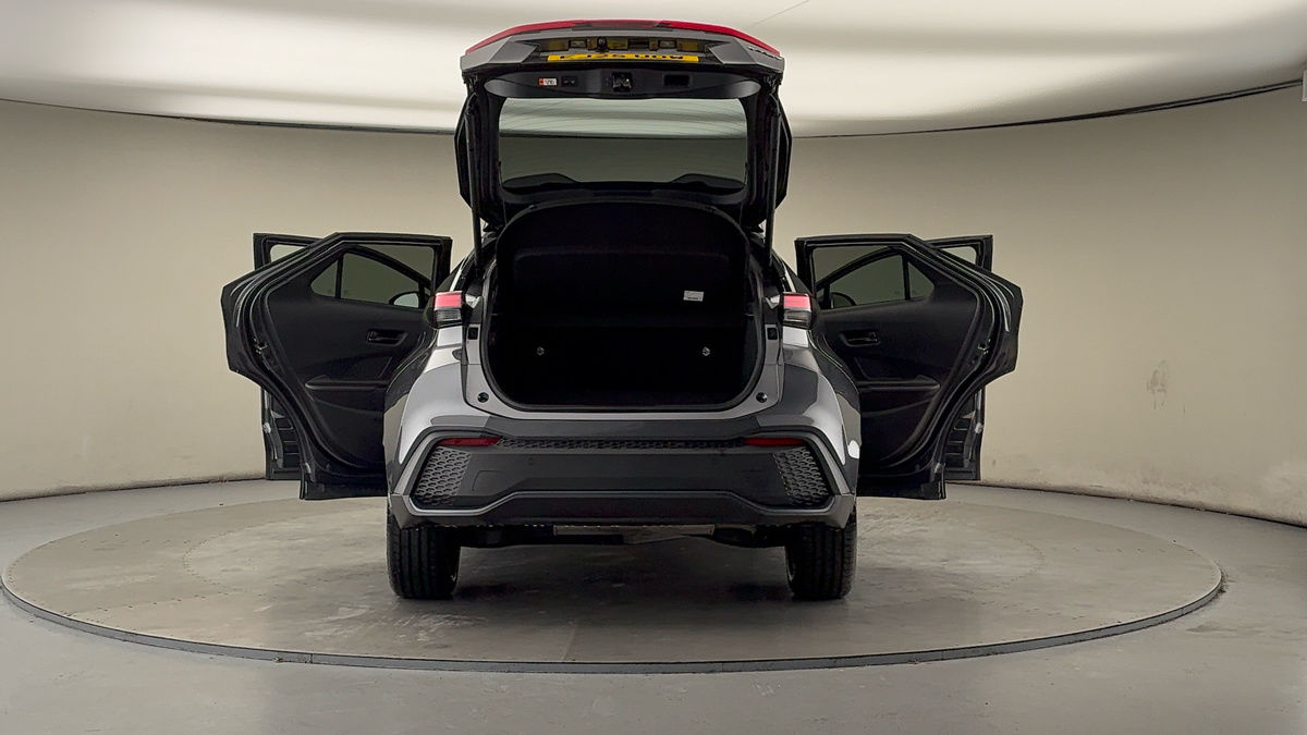 More views of Toyota C-HR