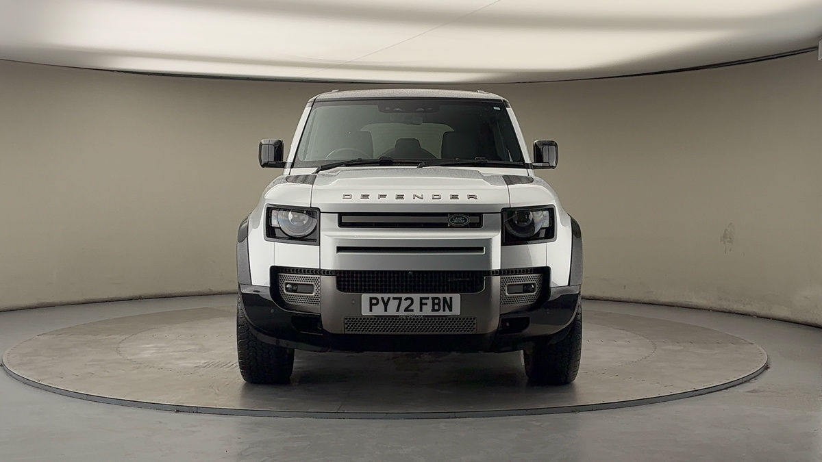 Land Rover Defender 110 Image 3