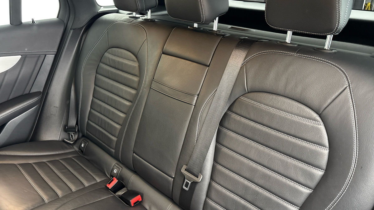 Mercedes-Benz GLC Image 8