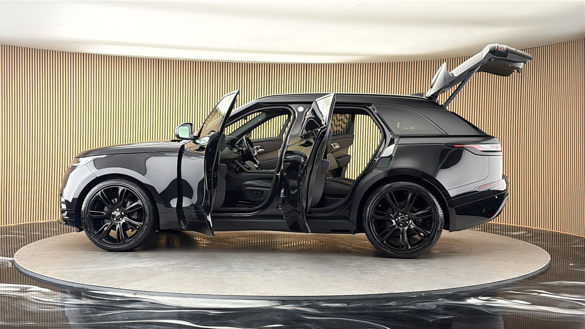 More views of Land Rover Range Rover Velar