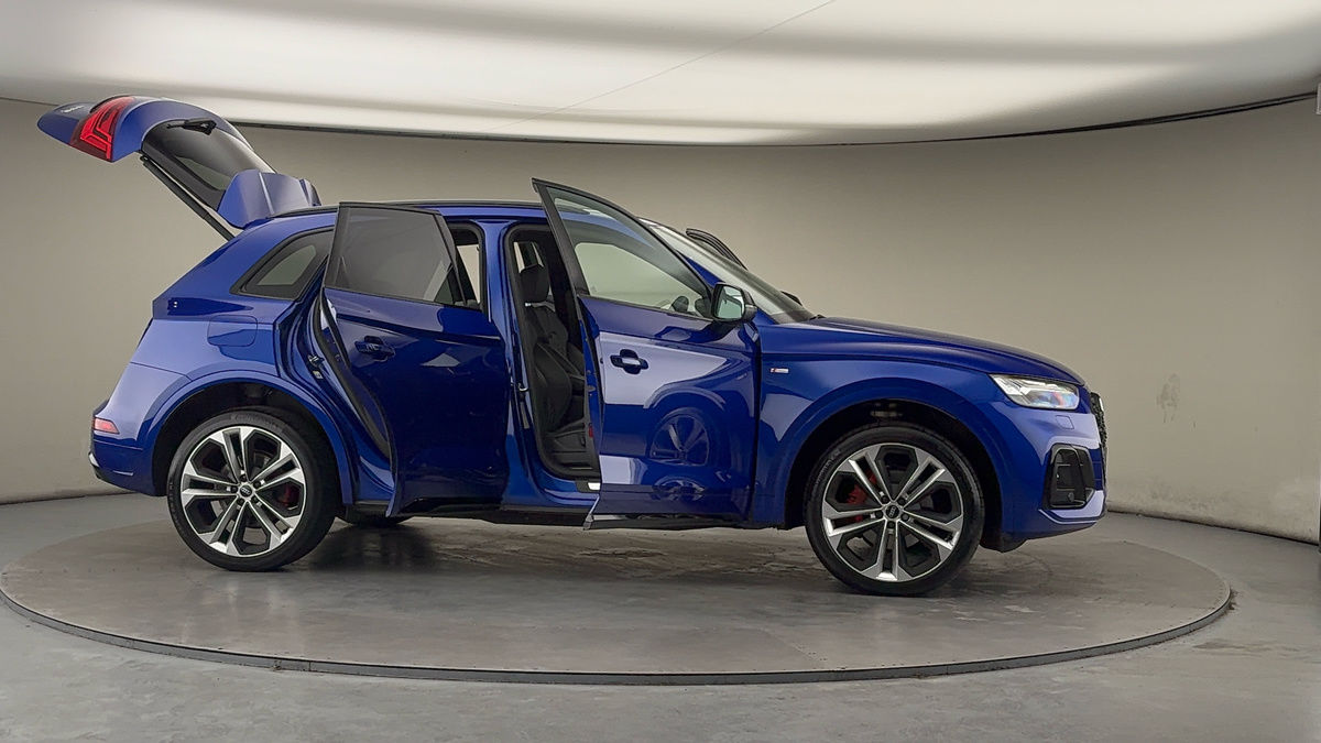 More views of Audi Q5