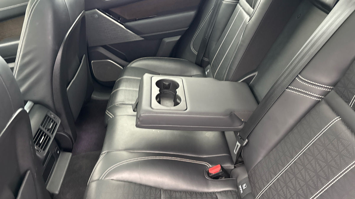 Land Rover Range Rover Velar Image 9