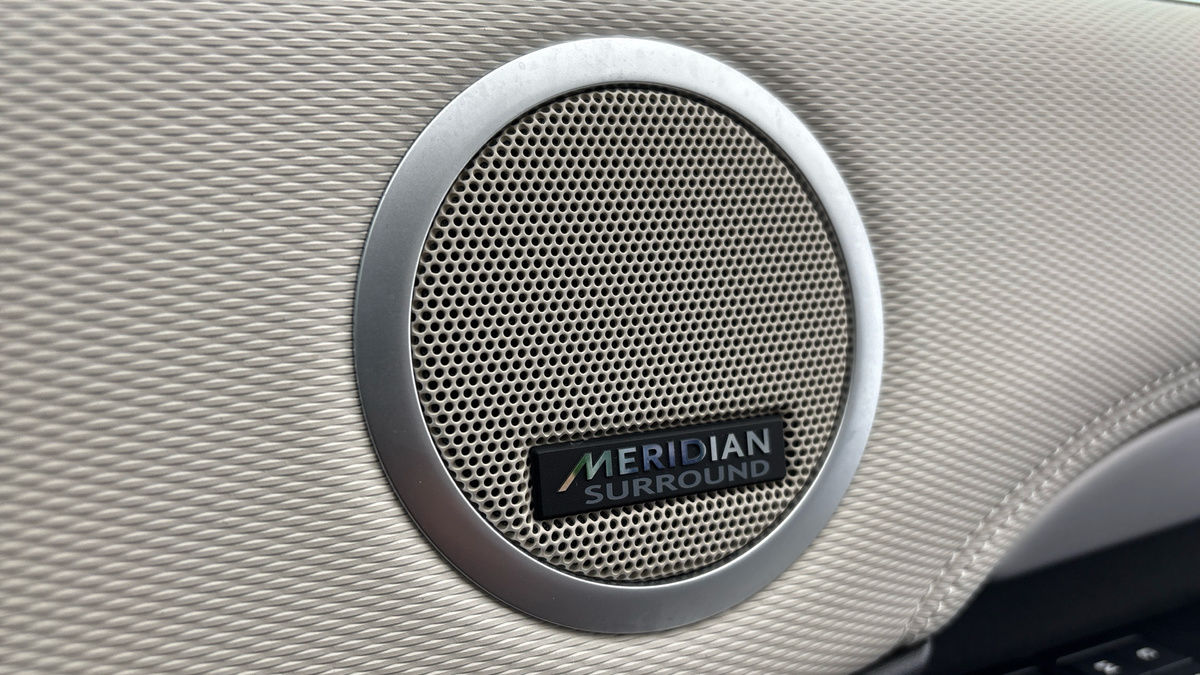 Land Rover Discovery Image 25