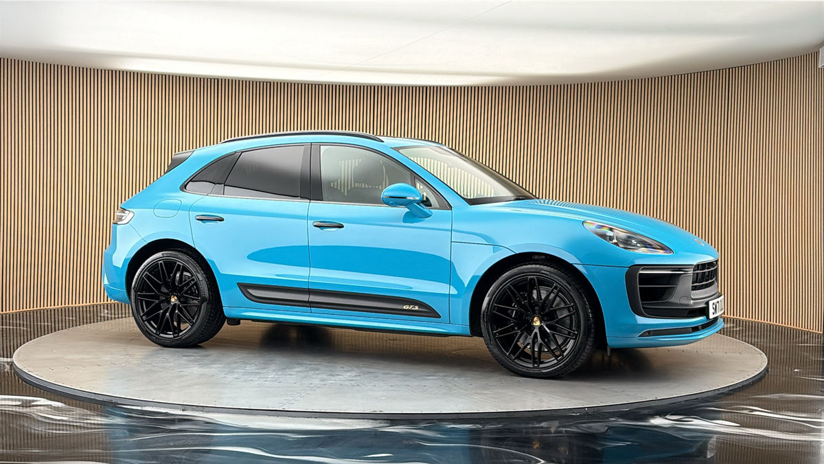 More views of Porsche Macan
