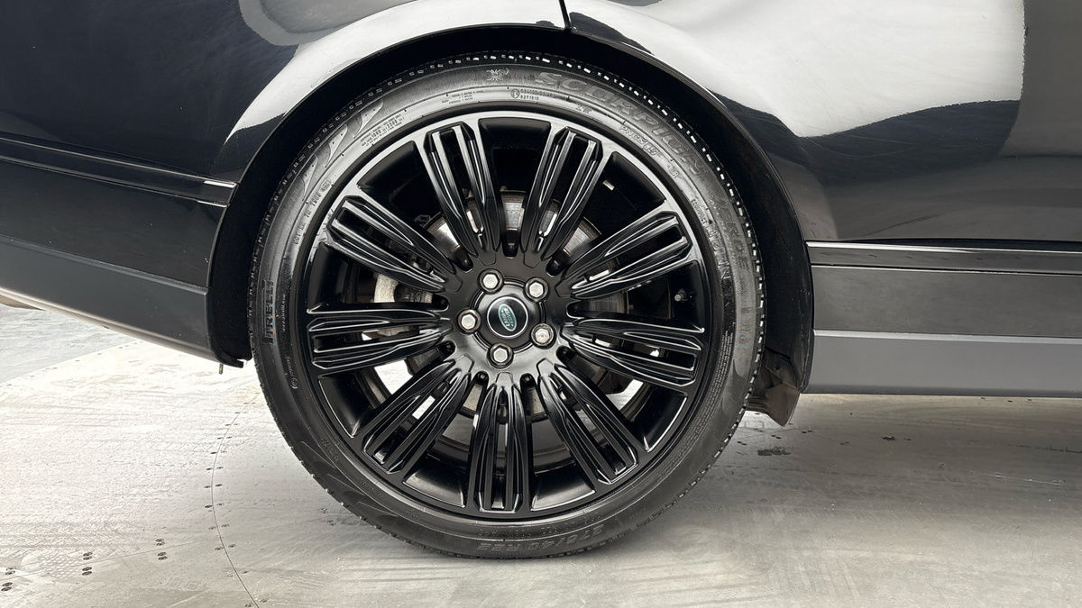 Land Rover Range Rover Image 10