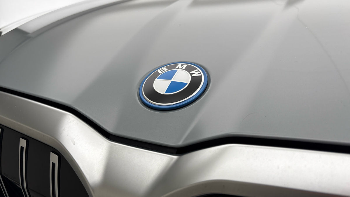 BMW 5 Series Image 24