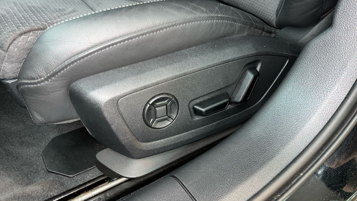 Audi A6 Avant Image 6