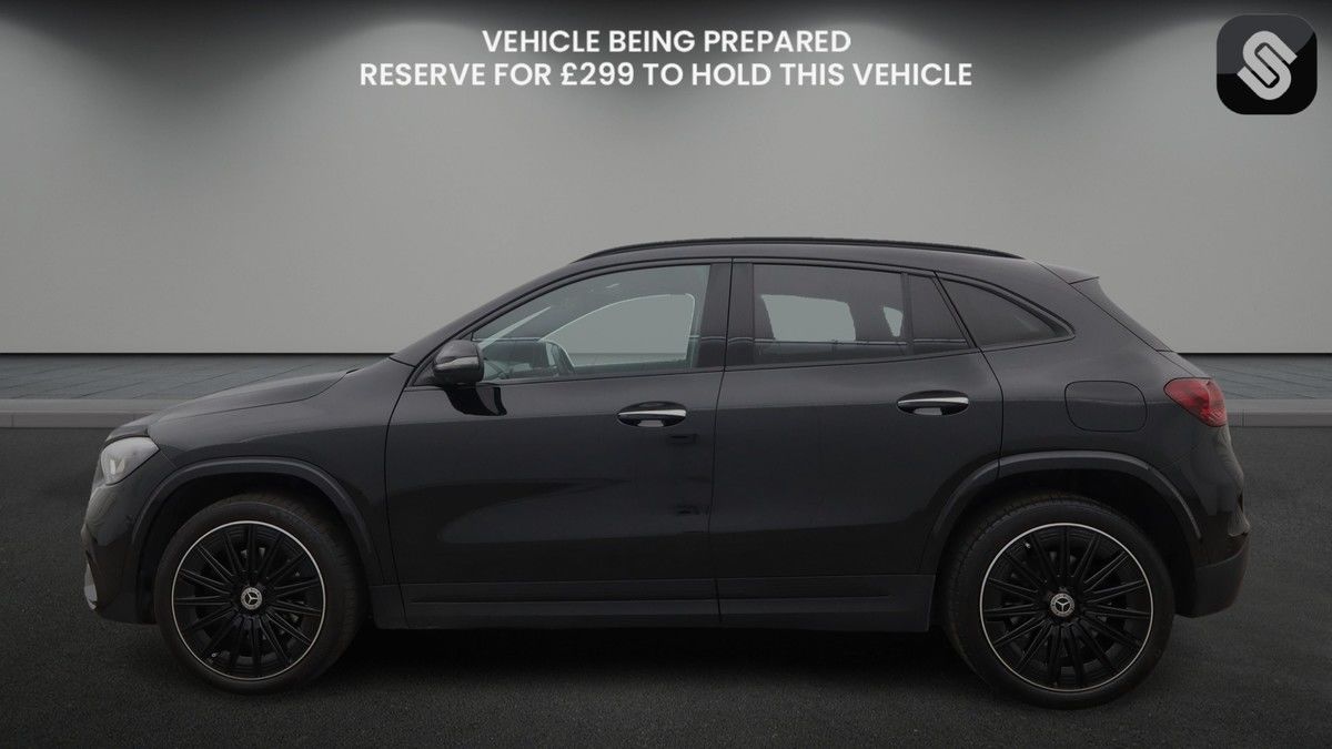 Mercedes-Benz GLA Image 6
