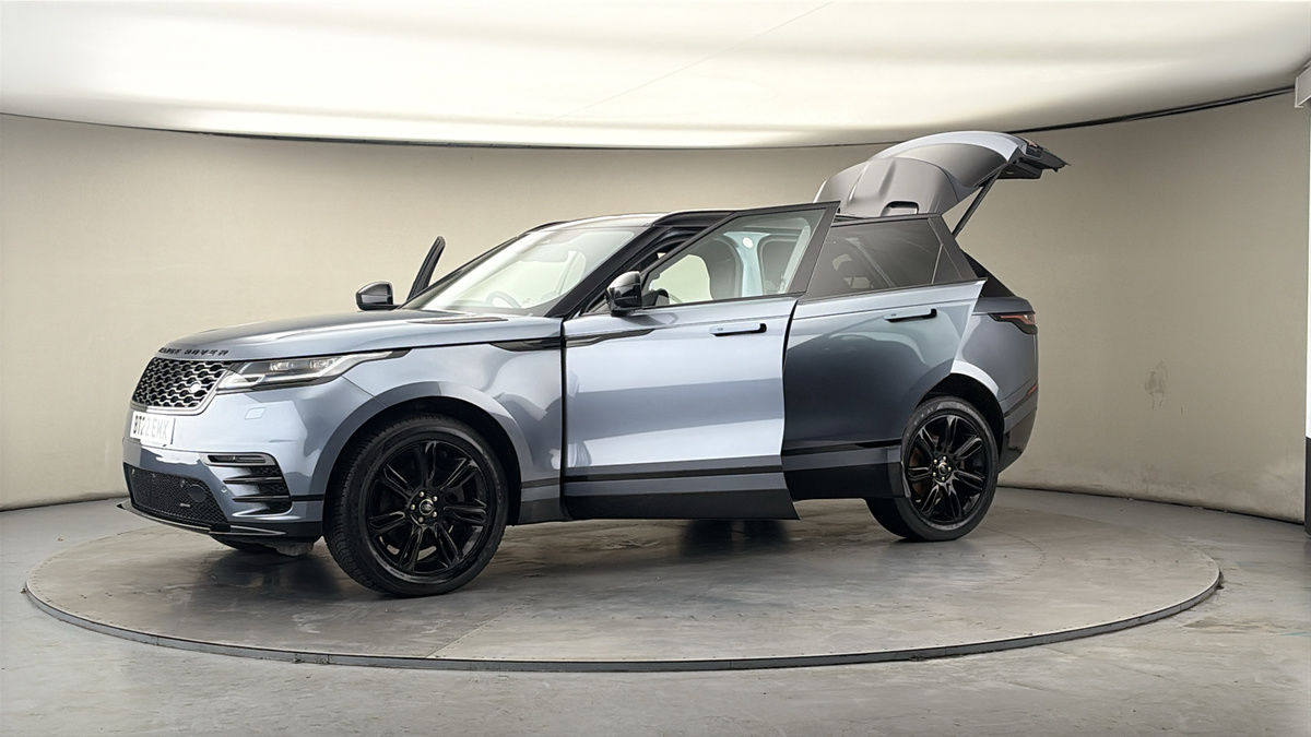 More views of Land Rover Range Rover Velar