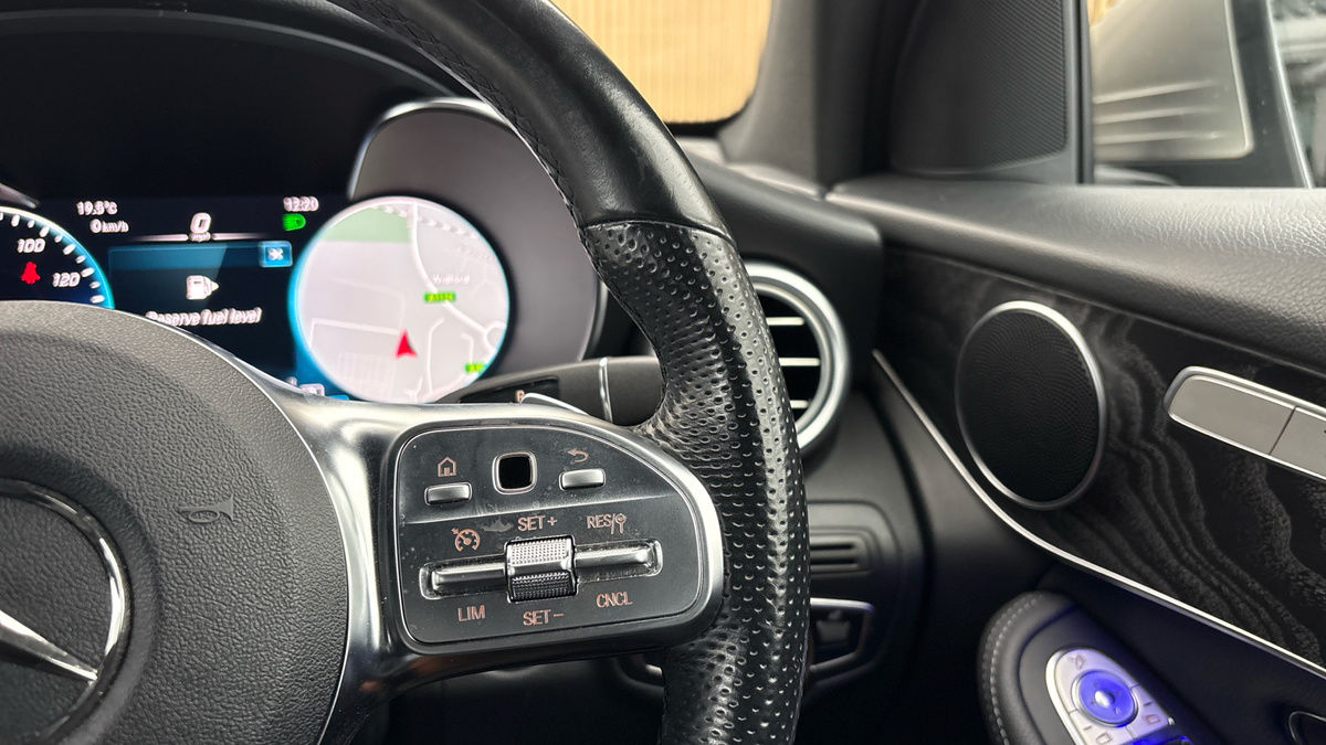 Mercedes-Benz GLC Image 14