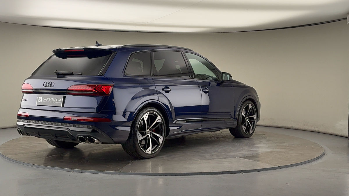 More views of Audi SQ7