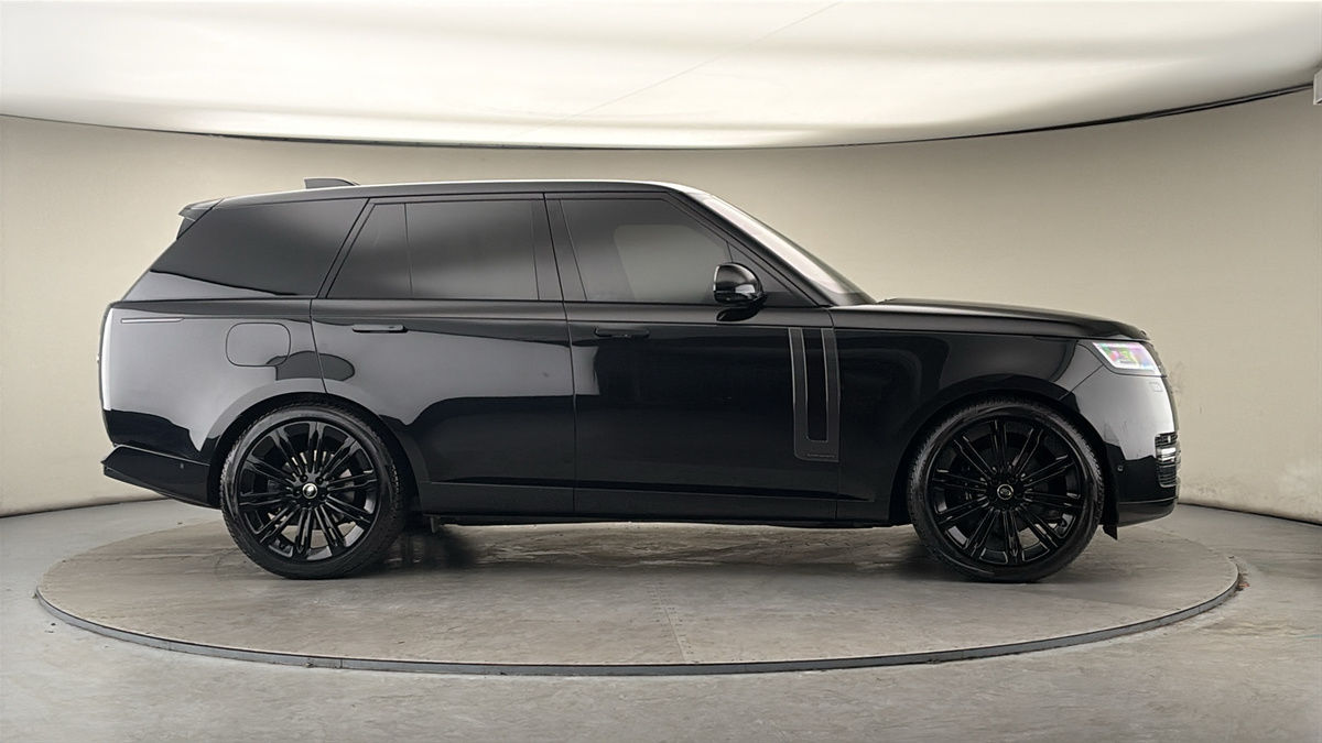 More views of Land Rover Range Rover