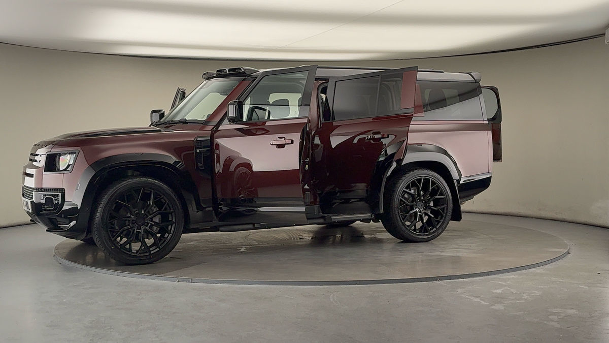 More views of Land Rover Defender 130