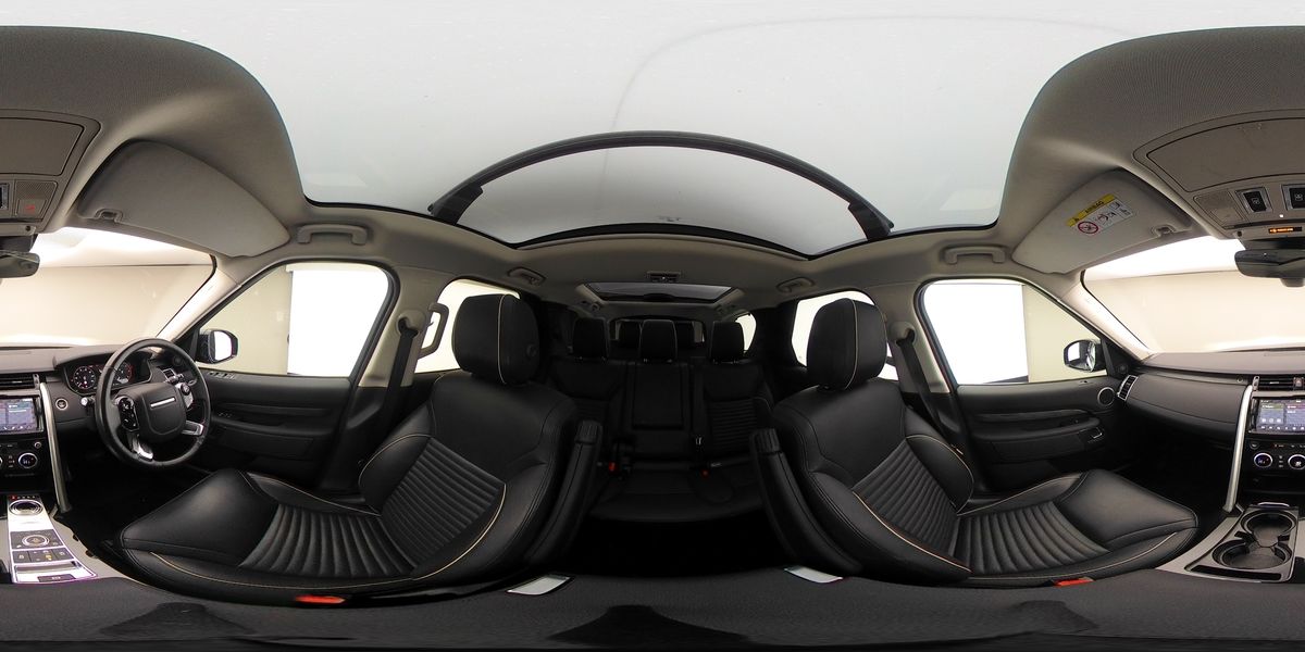 More views of Land Rover Discovery