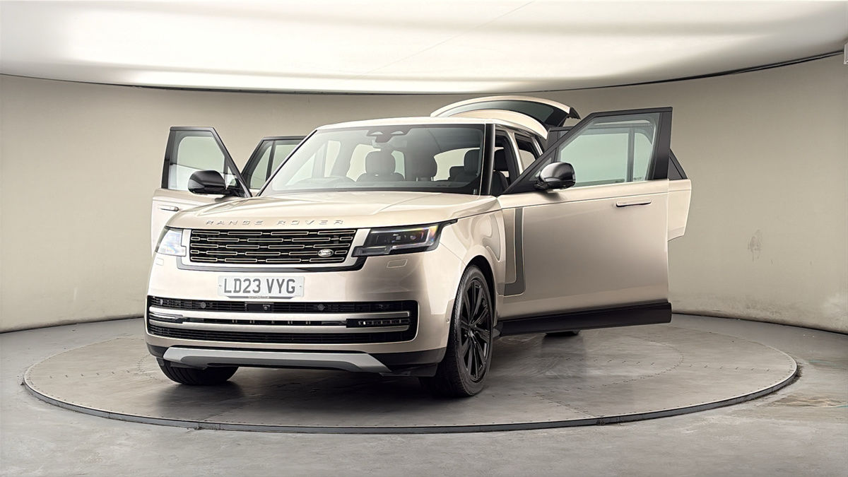 More views of Land Rover Range Rover