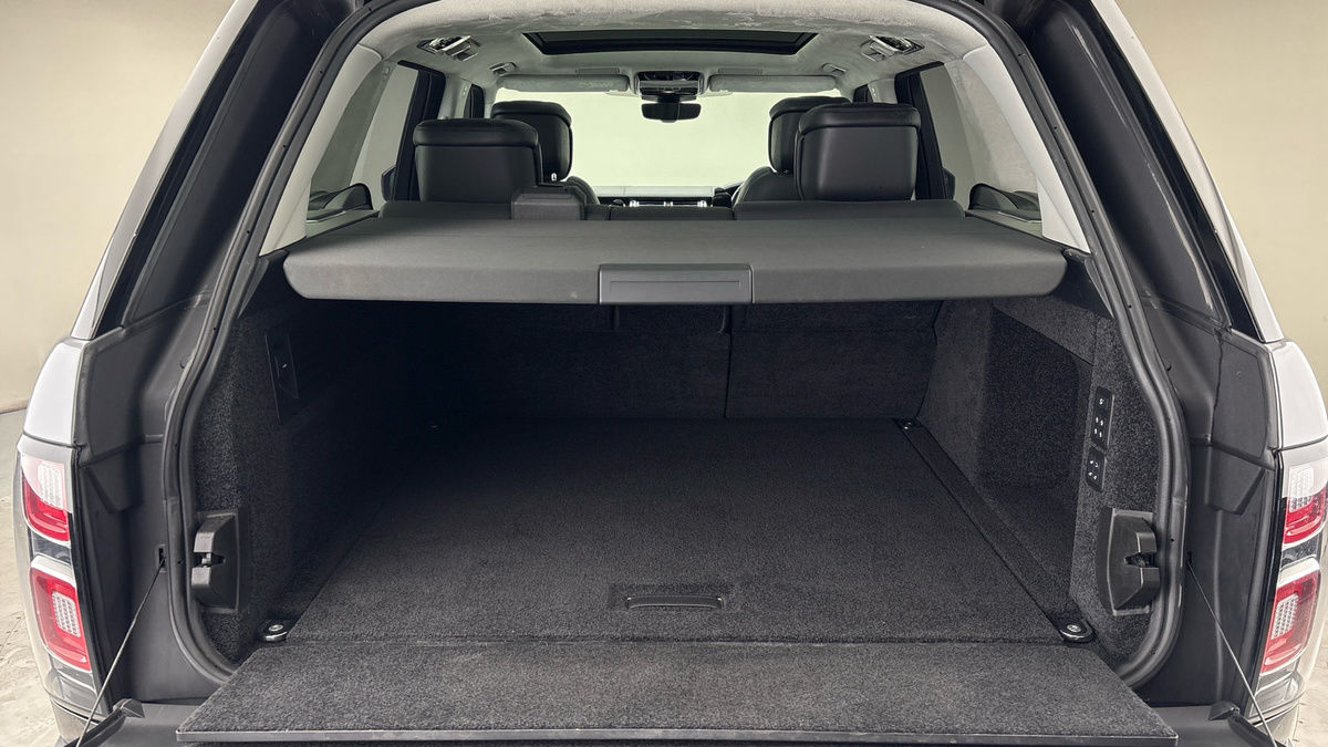Land Rover Range Rover Image 11