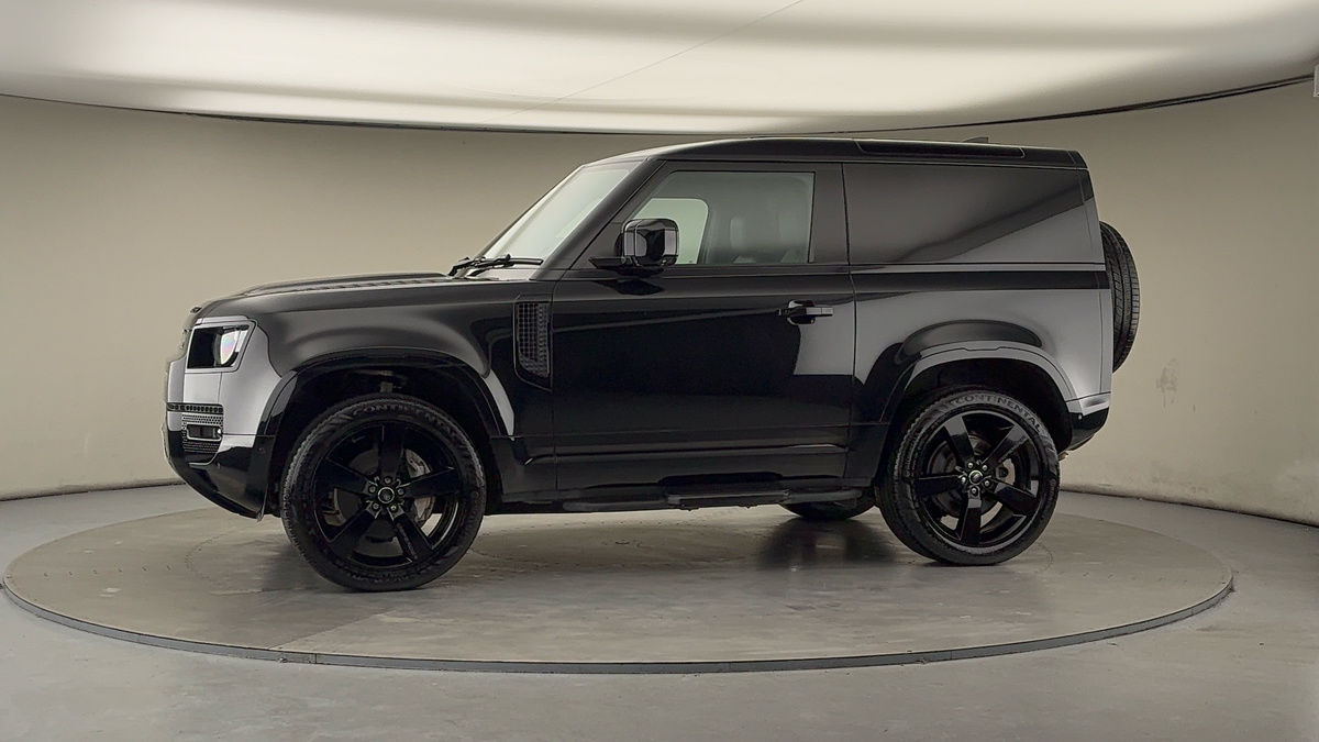 More views of Land Rover Defender 90