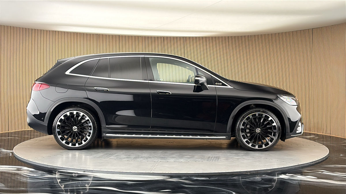 Mercedes-Benz EQE Image 17