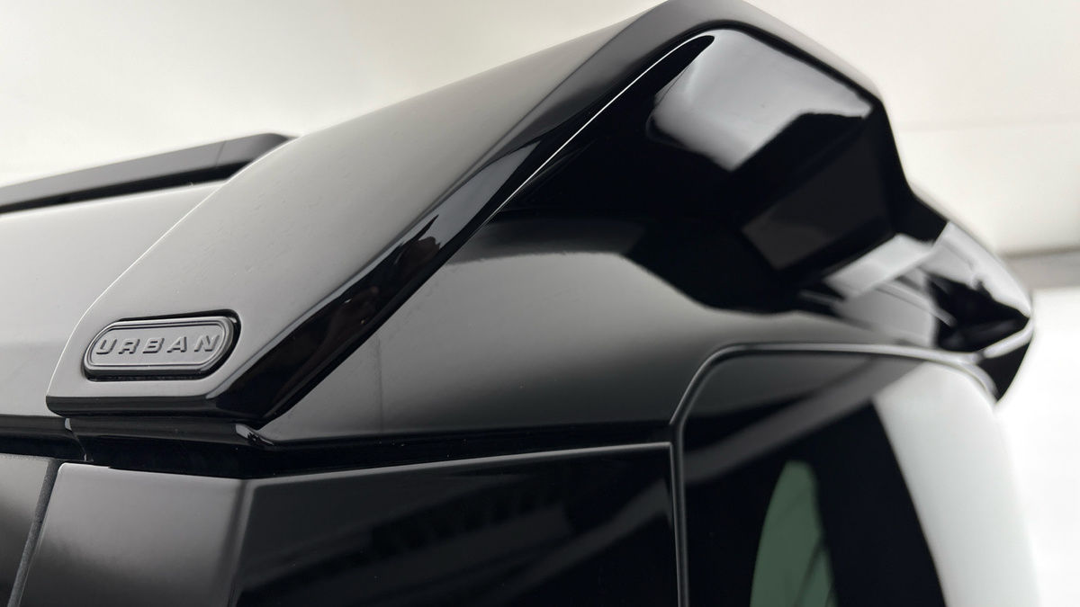 Land Rover Defender 110 Urban Image 30