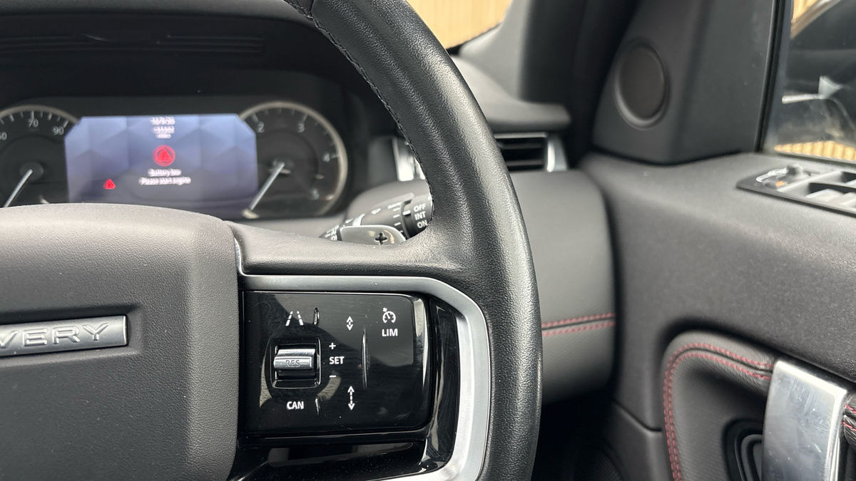 Land Rover Discovery Sport Image 14