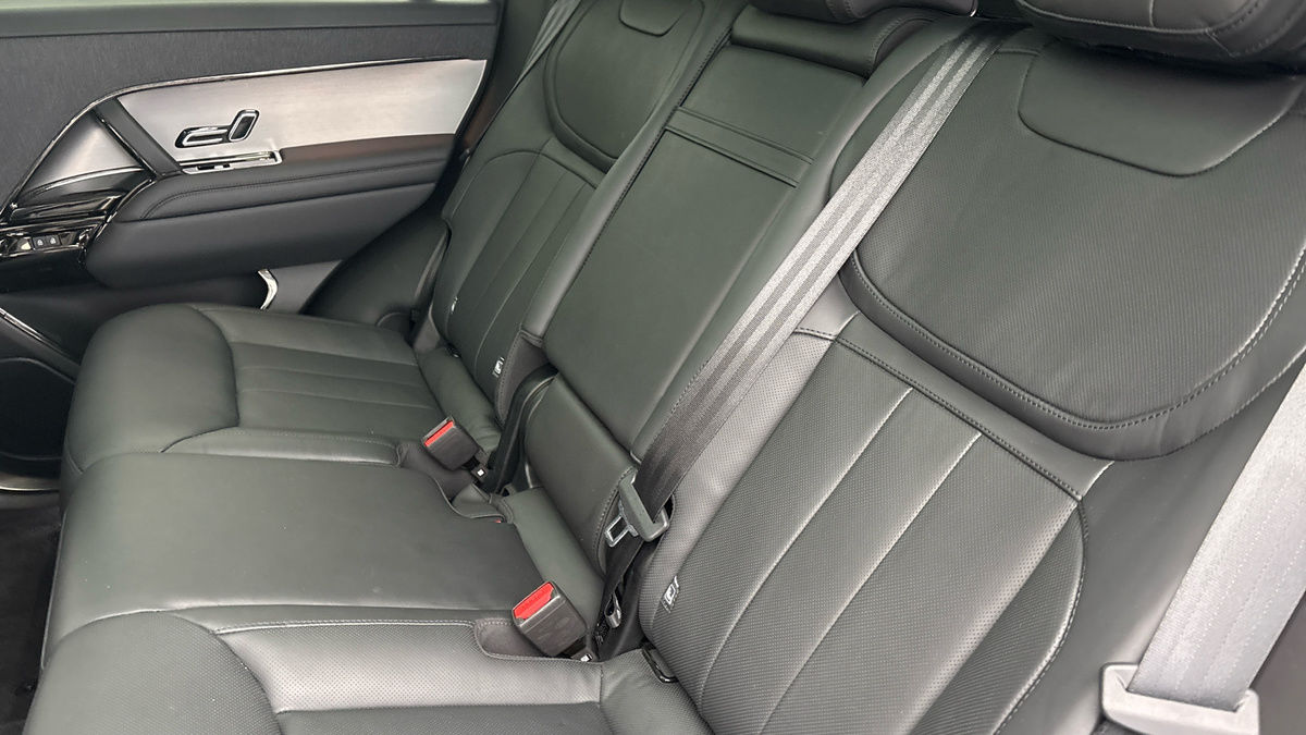 Land Rover Range Rover Sport Image 8