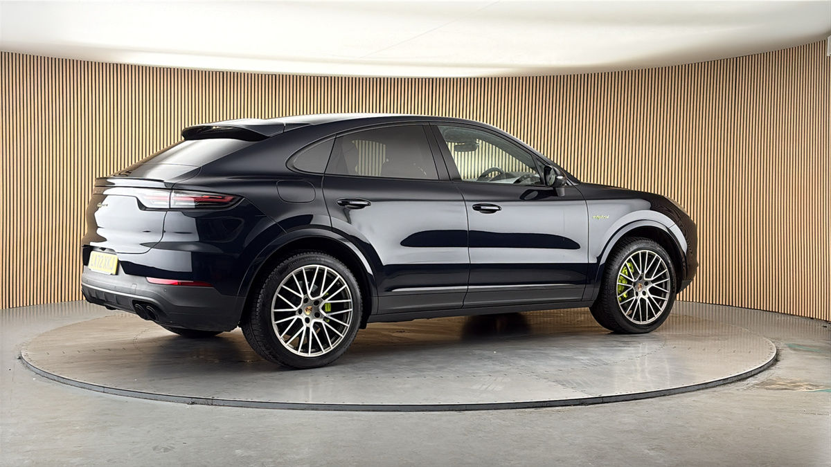 More views of Porsche Cayenne