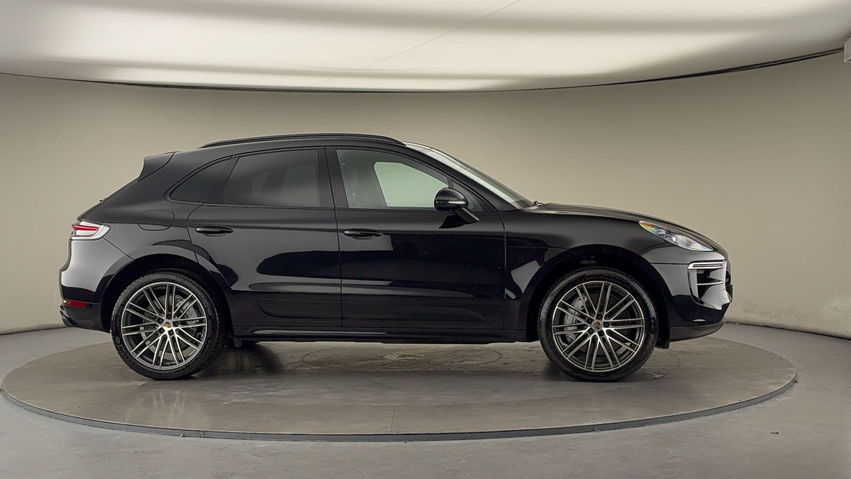 More views of Porsche Macan