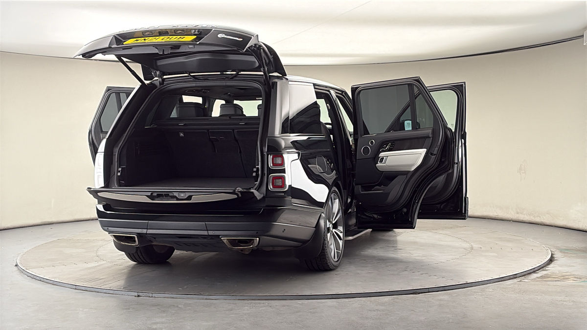 More views of Land Rover Range Rover