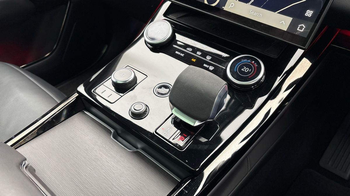 Land Rover Range Rover Sport Image 18