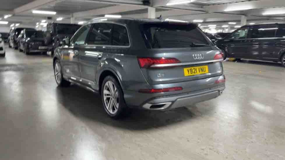 More views of Audi Q7