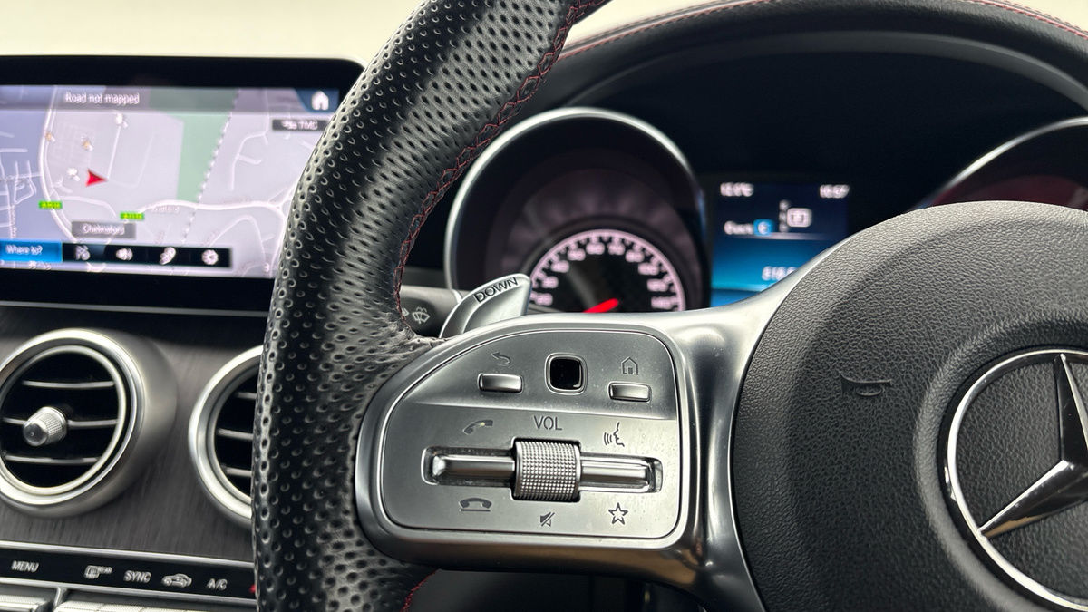 Mercedes-Benz GLC Image 13