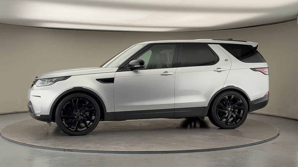 More views of Land Rover Discovery